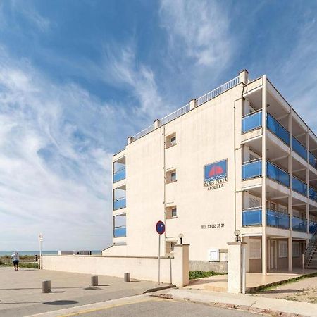 Apartamentos Denis Castelldefels Εξωτερικό φωτογραφία