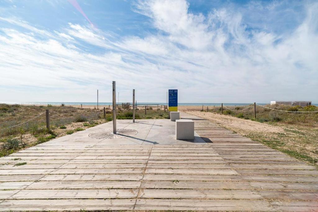 Apartamentos Denis Castelldefels Εξωτερικό φωτογραφία