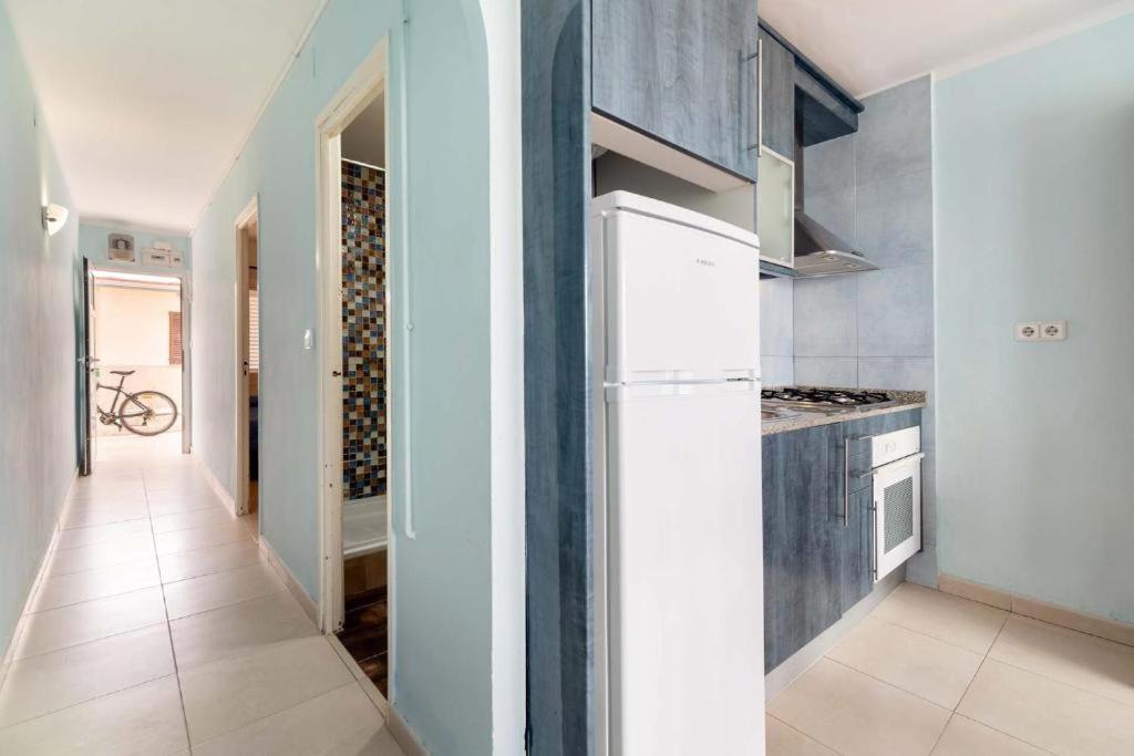 Apartamentos Denis Castelldefels Εξωτερικό φωτογραφία