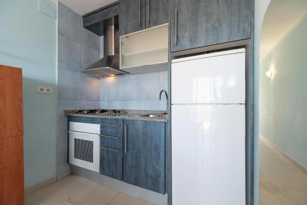 Apartamentos Denis Castelldefels Εξωτερικό φωτογραφία