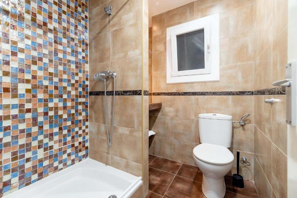 Apartamentos Denis Castelldefels Εξωτερικό φωτογραφία
